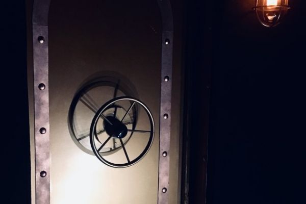 ee68a9df1200997b07be8fb0bbdb9f29-3-xlEE3218E8-CDDB-5D7F-0D03-60551D50EFF3.jpg